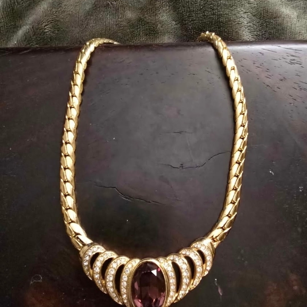 Elegant Gold and Purple Necklace